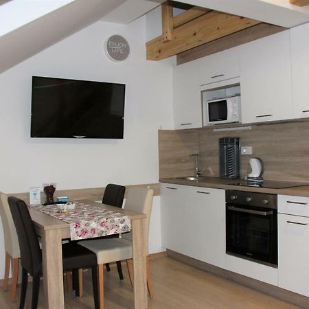 Apartments Borna 2 ซาเกร็บ ภายนอก รูปภาพ