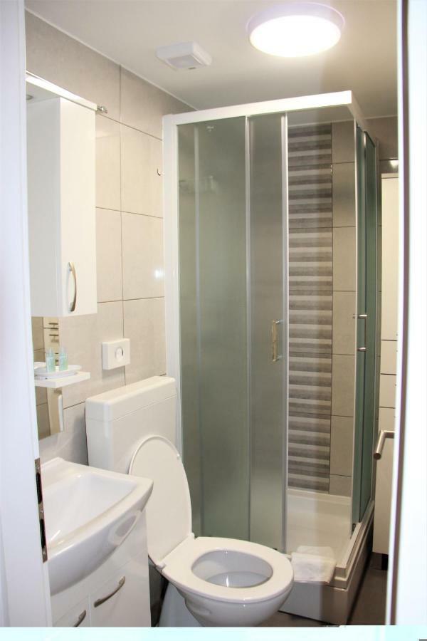 Apartments Borna 2 ซาเกร็บ ภายนอก รูปภาพ