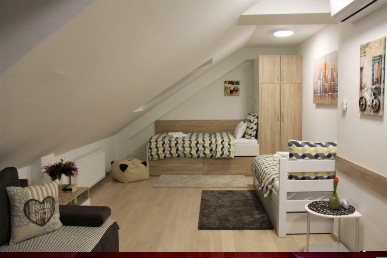 Apartments Borna 2 ซาเกร็บ ภายนอก รูปภาพ